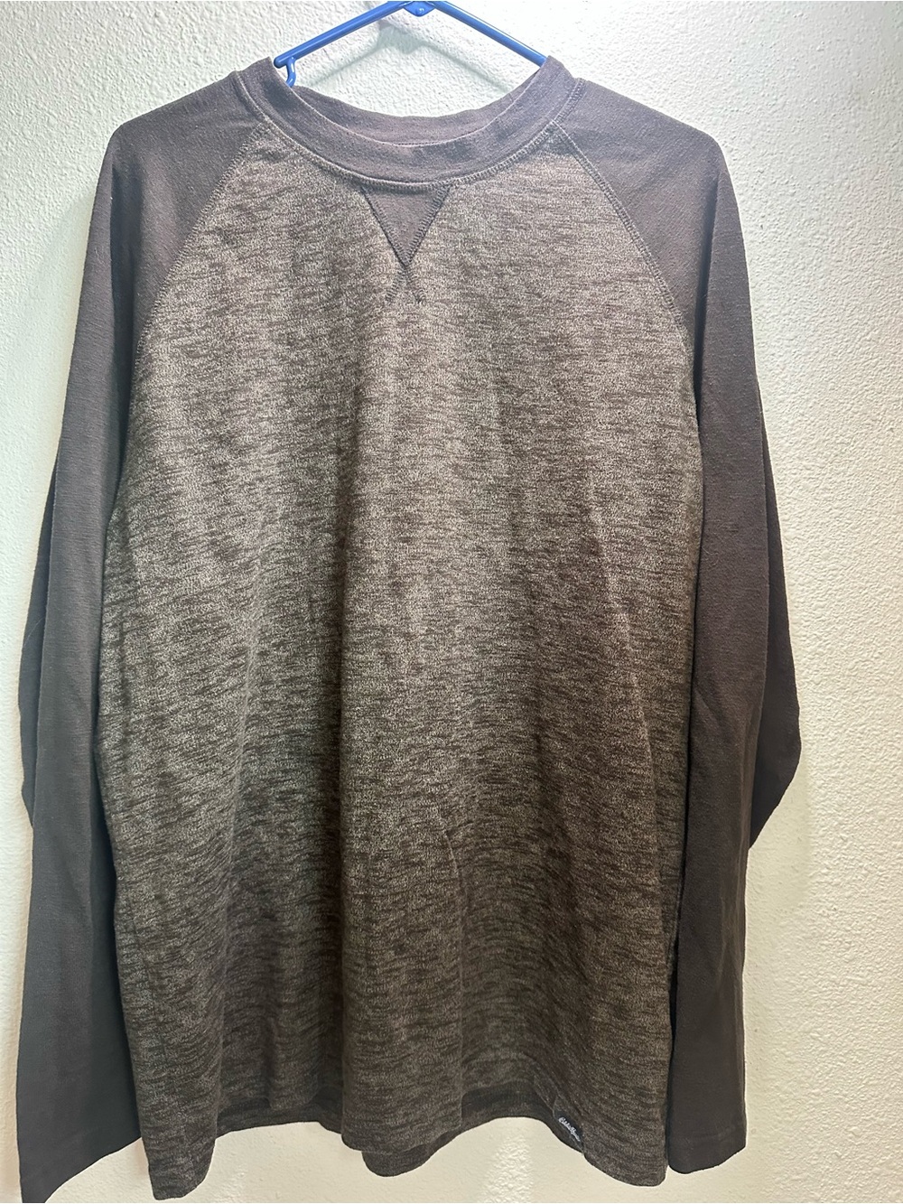 Eddie Bauer Men's Long Sleeve Raglan Shirt - Charcoal Brown XL